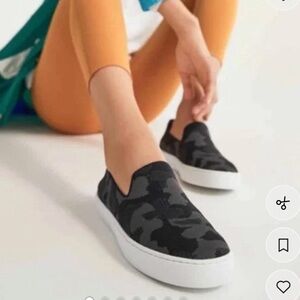 Rothy’s Womens The Original Slip On In Grey Camo Size 10